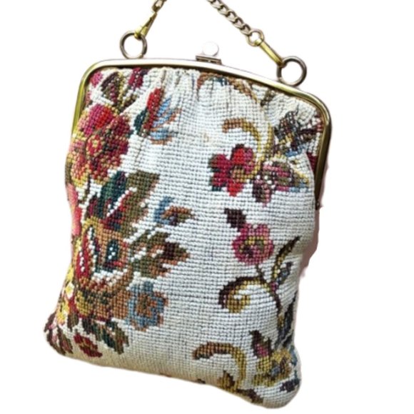 Vintage Handbags - 🌼host pick🌼 Vintage tapestry carpet purse bag